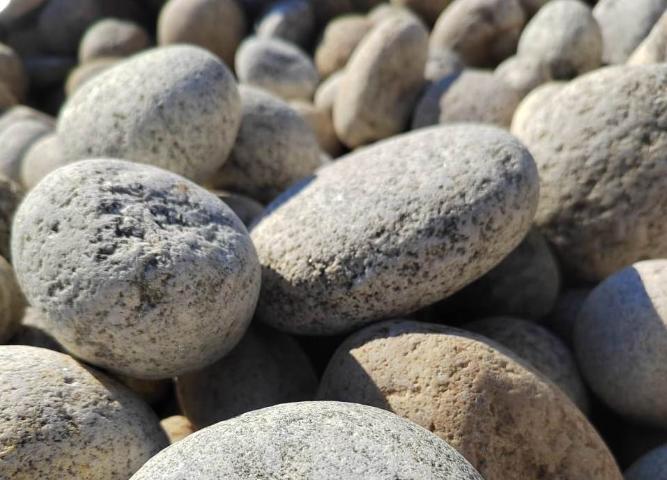 Купить речную и морскую гальку напрямую у производителя с доставкой  купить в Пятигорске от производителя, без посредников